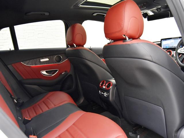 ＧＬＣ ＧＬＣ４３　４マチッククーペ　レザーエクスクルーシブＰＫＧ　ガラスＳＲ　赤黒革　前後シートＨ　ヘッドアップＤ　エアバランスＰＫＧ　ＡＭＧ２０ｉｎＡＷ　ＡＭＧスタイリングＰＫＧ　３６０°カメラ　レーダーセーフティＰＫＧ　パワーテールゲート　メモリー付パワーシート（12枚目）