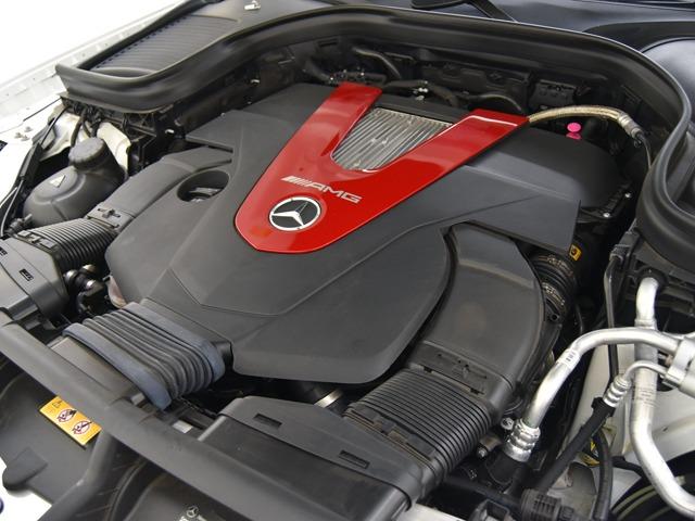ＧＬＣ ＧＬＣ４３　４マチッククーペ　レザーエクスクルーシブＰＫＧ　ガラスＳＲ　赤黒革　前後シートＨ　ヘッドアップＤ　エアバランスＰＫＧ　ＡＭＧ２０ｉｎＡＷ　ＡＭＧスタイリングＰＫＧ　３６０°カメラ　レーダーセーフティＰＫＧ　パワーテールゲート　メモリー付パワーシート（27枚目）