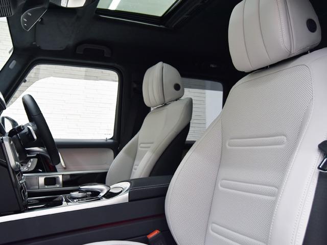 Ｇクラス Ｇ４００ｄ　ＡＭＧライン　マヌファクトゥーアプログラム　ＯＰ３２３　白革　Ｆベンチレーター　ラグジュアリーＰＫＧ　アダプティブダンピングシステム　ボディ同色スペアタイヤリング　ＡＭＧ２０ｉｎＡＷ　ブルメスター　レーダーセーフティＰＫＧ　前後シートＨ　ＡＣＣ（9枚目）