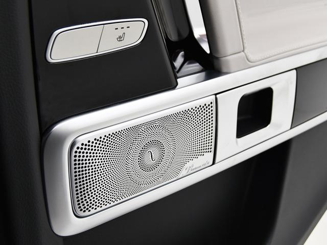 Ｇクラス Ｇ４００ｄ　ＡＭＧライン　マヌファクトゥーアプログラム　ＯＰ３２３　白革　Ｆベンチレーター　ラグジュアリーＰＫＧ　アダプティブダンピングシステム　ボディ同色スペアタイヤリング　ＡＭＧ２０ｉｎＡＷ　ブルメスター　レーダーセーフティＰＫＧ　前後シートＨ　ＡＣＣ（27枚目）