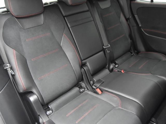 ＧＬＢ ＧＬＢ２００ｄ　ＡＭＧライン　アドバンスドＰＫＧ　ヘッドアップＤ　ＡＭＧ１９ｉｎＡＷ　ブラックハーフレザー　ＦシートＨ　レーダーセーフティＰＫＧ　３６０°カメラ　パワーテールゲート　メモリー付パワーシート　純正ナビＴＶ　ＡＣＣ（14枚目）