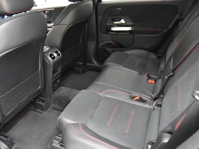 ＧＬＢ ＧＬＢ２００ｄ　ＡＭＧライン　アドバンスドＰＫＧ　ヘッドアップＤ　ＡＭＧ１９ｉｎＡＷ　ブラックハーフレザー　ＦシートＨ　レーダーセーフティＰＫＧ　３６０°カメラ　パワーテールゲート　メモリー付パワーシート　純正ナビＴＶ　ＡＣＣ（24枚目）