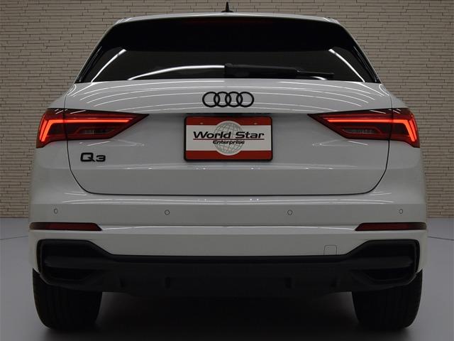 Ｑ３ ３５ＴＦＳＩ　Ｓライン　パノラマＳＲ　コンビニエンス＆アシスタンスＰＫＧ　ブラックアウディリング＆ブラックスタイリングＰＫＧ　プラスＰＫＧ　黒革　Ｆ１９Ｒ２０ｉｎＡＷ　ＬＥＤヘッドライト　ＭＭＩナビ　バーチャルコックピット（6枚目）