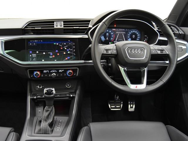 Ｑ３ ３５ＴＦＳＩ　Ｓライン　パノラマＳＲ　コンビニエンス＆アシスタンスＰＫＧ　ブラックアウディリング＆ブラックスタイリングＰＫＧ　プラスＰＫＧ　黒革　Ｆ１９Ｒ２０ｉｎＡＷ　ＬＥＤヘッドライト　ＭＭＩナビ　バーチャルコックピット（9枚目）