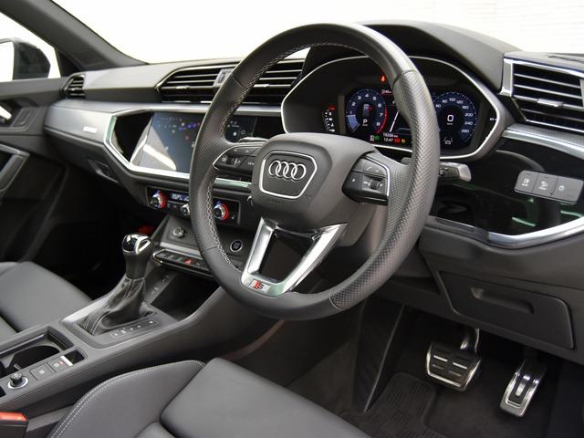 Ｑ３ ３５ＴＦＳＩ　Ｓライン　パノラマＳＲ　コンビニエンス＆アシスタンスＰＫＧ　ブラックアウディリング＆ブラックスタイリングＰＫＧ　プラスＰＫＧ　黒革　Ｆ１９Ｒ２０ｉｎＡＷ　ＬＥＤヘッドライト　ＭＭＩナビ　バーチャルコックピット（11枚目）