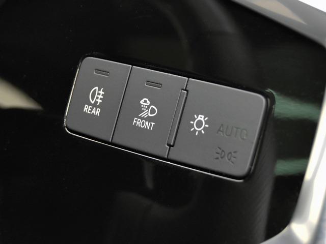 Ｑ３ ３５ＴＦＳＩ　Ｓライン　パノラマＳＲ　コンビニエンス＆アシスタンスＰＫＧ　ブラックアウディリング＆ブラックスタイリングＰＫＧ　プラスＰＫＧ　黒革　Ｆ１９Ｒ２０ｉｎＡＷ　ＬＥＤヘッドライト　ＭＭＩナビ　バーチャルコックピット（24枚目）
