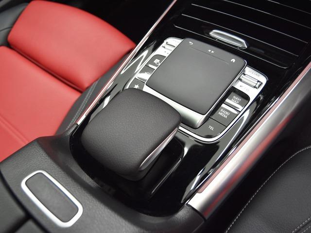 Ｂクラス Ｂ１８０　ＡＭＧレザーエクスクルーシブパッケージ　ＯＰ１０９　パノラマＳＲ　アドバンスドＰＫＧ　ナビゲーションＰＫＧ　ＦシートＨ　赤黒革　３６０°カメラ　メモリー付パワーシート　パワートランク　ＡＭＧ１８ｉｎＡＷ　ＡＭＧスタイリングＰＫＧ　ＡＣＣ（15枚目）