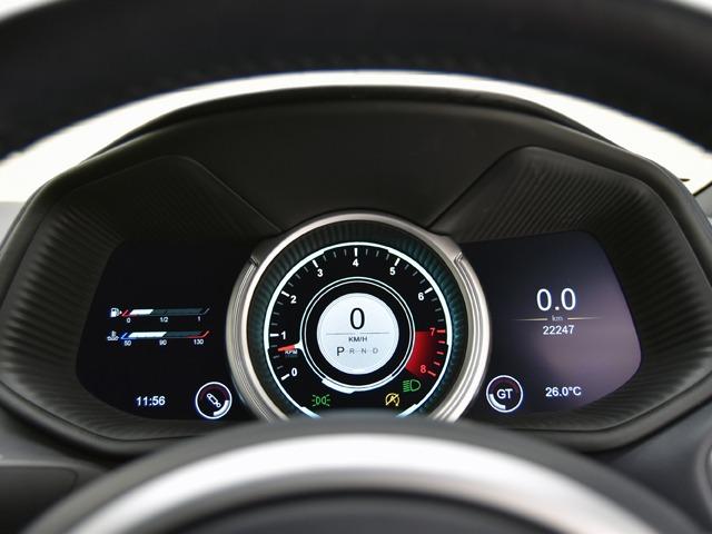 ＤＢ１１ ローンチエディション　ＯＰ２３５　エクステリアフィニッシャーパックダーク　ネクサスキルティング　コンテンポラリーレザーカラーダークナイト　ベンチレーター　トリムインレイチョップドカーボン　２０ｉｎＡＷ　タッチパッド　禁煙（24枚目）