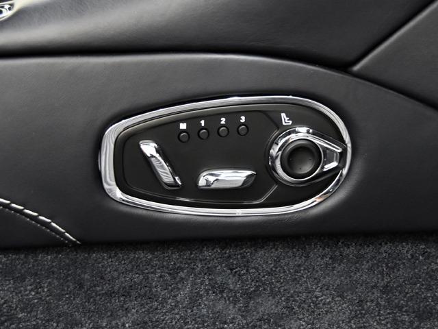 ＤＢ１１ ローンチエディション　ＯＰ２３５　エクステリアフィニッシャーパックダーク　ネクサスキルティング　コンテンポラリーレザーカラーダークナイト　ベンチレーター　トリムインレイチョップドカーボン　２０ｉｎＡＷ　タッチパッド　禁煙（26枚目）