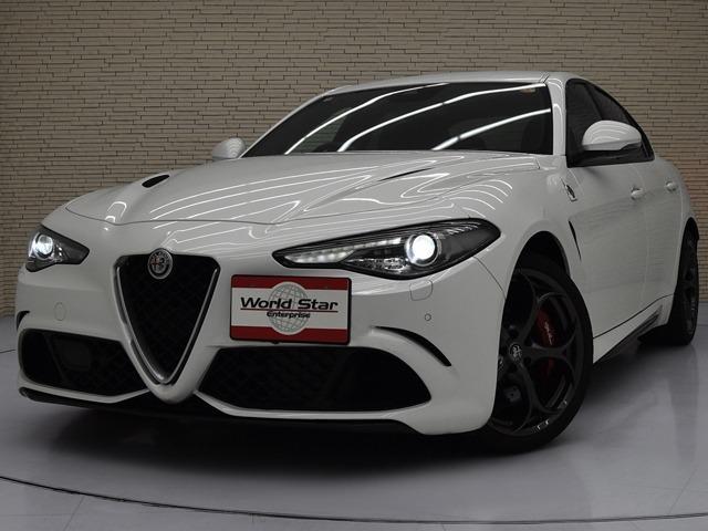 ジュリア クアドリフォリオ　２．９Ｖ　Ｖ６　ビターボ　１９ｉｎＡＷ　カーボンＦスポイラーリップ／サイドスカート／トランクスポイラー　カーボンエンジンフード　ブラックハーフレザー　ＦシートＨ　カーボンパネル　ハーマンカードン　ステアリングＨ　ＡＣＣ（5枚目）