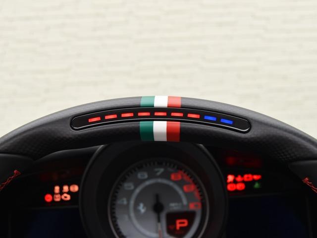 Ｆ８スパイダー ベースグレード　Ｆ１　ＯＰ１６０８　インテリアカラービアンコ　ＬＥＤ付カーボンファイバードライバーゾーン　サスペンションリフター　カーボンファイバーデイトナレーシングシート／エンジンマニホールド／マットペイントインテリア（15枚目）