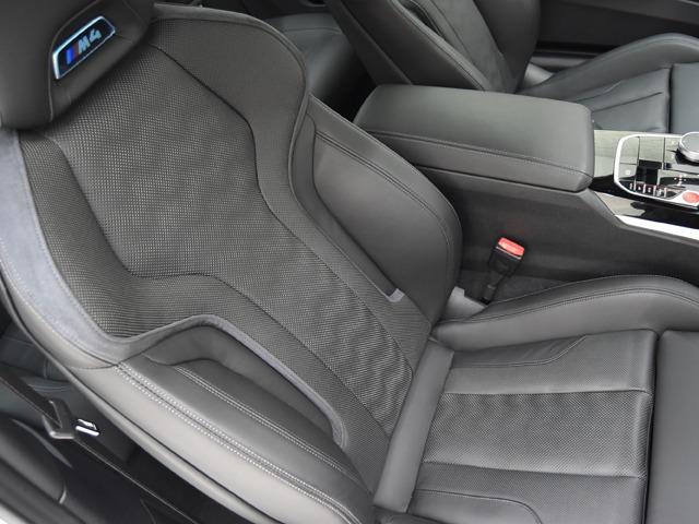 Ｍ４ Ｍ４クーペ　コンペティション　Ｍ　ｘＤｒｉｖｅ　黒革　Ｆベンチレーター　オートマチックテールゲート　サラウンドビューカメラ　ヘッドアップＤ　ＢＭＷレーザーライト　Ｆ１９Ｒ２０ｉｎＡＷ　Ｐアシスト＋　ドライビングアシストプロフェッショナル　ＦシートＨ（11枚目）