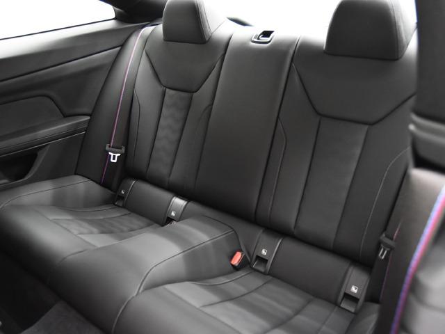 Ｍ４ Ｍ４クーペ　コンペティション　Ｍ　ｘＤｒｉｖｅ　黒革　Ｆベンチレーター　オートマチックテールゲート　サラウンドビューカメラ　ヘッドアップＤ　ＢＭＷレーザーライト　Ｆ１９Ｒ２０ｉｎＡＷ　Ｐアシスト＋　ドライビングアシストプロフェッショナル　ＦシートＨ（13枚目）
