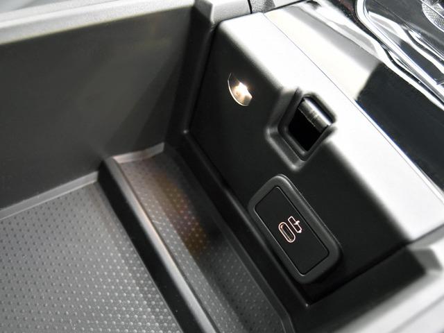 Ｍ４ Ｍ４クーペ　コンペティション　Ｍ　ｘＤｒｉｖｅ　黒革　Ｆベンチレーター　オートマチックテールゲート　サラウンドビューカメラ　ヘッドアップＤ　ＢＭＷレーザーライト　Ｆ１９Ｒ２０ｉｎＡＷ　Ｐアシスト＋　ドライビングアシストプロフェッショナル　ＦシートＨ（22枚目）