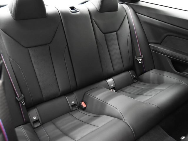Ｍ４ Ｍ４クーペ　コンペティション　Ｍ　ｘＤｒｉｖｅ　黒革　Ｆベンチレーター　オートマチックテールゲート　サラウンドビューカメラ　ヘッドアップＤ　ＢＭＷレーザーライト　Ｆ１９Ｒ２０ｉｎＡＷ　Ｐアシスト＋　ドライビングアシストプロフェッショナル　ＦシートＨ（26枚目）