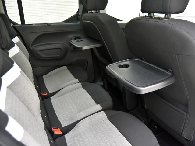 ベルランゴ エディション・サーブル　特別仕様車　ＬＥＤヘッドライト　前後Ｐセンサー＆Ｂカメラ　パノラマＳＲ　ＡＣＣ　１６ｉｎＡＷ　レーンキープ　ブラインドスポット　グレー／ブラックファブリックシート　アップルカープレイ　禁煙　ドラレコ（12枚目）