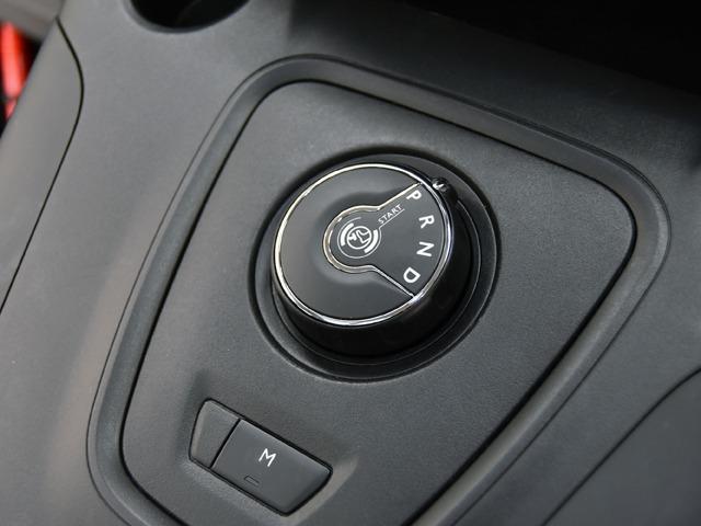 ベルランゴ エディション・サーブル　特別仕様車　ＬＥＤヘッドライト　前後Ｐセンサー＆Ｂカメラ　パノラマＳＲ　ＡＣＣ　１６ｉｎＡＷ　レーンキープ　ブラインドスポット　グレー／ブラックファブリックシート　アップルカープレイ　禁煙　ドラレコ（16枚目）