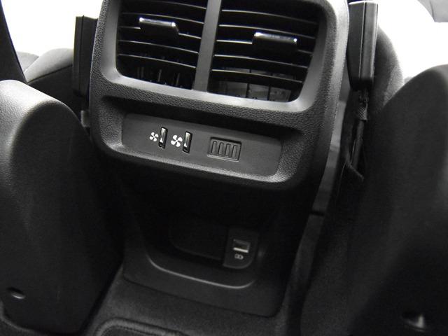 ベルランゴ エディション・サーブル　特別仕様車　ＬＥＤヘッドライト　前後Ｐセンサー＆Ｂカメラ　パノラマＳＲ　ＡＣＣ　１６ｉｎＡＷ　レーンキープ　ブラインドスポット　グレー／ブラックファブリックシート　アップルカープレイ　禁煙　ドラレコ（19枚目）