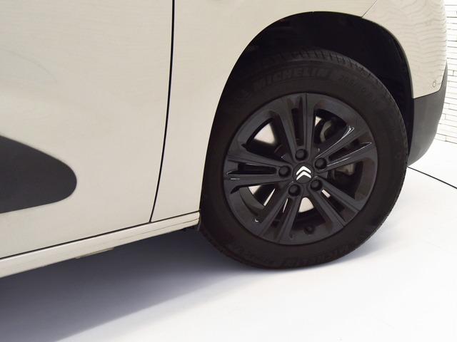 ベルランゴ エディション・サーブル　特別仕様車　ＬＥＤヘッドライト　前後Ｐセンサー＆Ｂカメラ　パノラマＳＲ　ＡＣＣ　１６ｉｎＡＷ　レーンキープ　ブラインドスポット　グレー／ブラックファブリックシート　アップルカープレイ　禁煙　ドラレコ（22枚目）