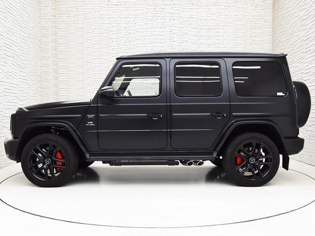 Ｇクラス Ｇ６３　マヌファクトゥーアプログラム＋　ＯＰ３９３　ＡＭＧカーボンファイバーインテリアトリム　ＡＭＧナイトＰＫＧマグノ　ＡＭＧ２１ｉｎＡＷ　灰黒革　ダイヤモンドステッチ　ガラスＳＲ　Ｆベンチレーター　前後シートＨ　ブルメスター　ＡＣＣ　禁煙（7枚目）