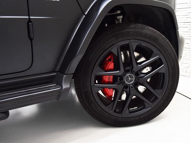 Ｇクラス Ｇ６３　マヌファクトゥーアプログラム＋　ＯＰ３９３　ＡＭＧカーボンファイバーインテリアトリム　ＡＭＧナイトＰＫＧマグノ　ＡＭＧ２１ｉｎＡＷ　灰黒革　ダイヤモンドステッチ　ガラスＳＲ　Ｆベンチレーター　前後シートＨ　ブルメスター　ＡＣＣ　禁煙（20枚目）