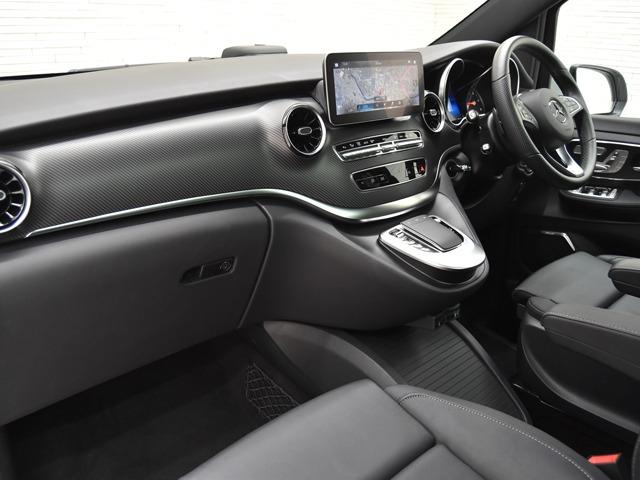 Vクラス V220d アバンギャルド ロング AMGライン OP223 EXCP パノラマSR AMG19inAW 黒革 ブルメスター 1/2列目シートH 2列目ベンチレーター レーダーセーフティPKG 360°カメラ メモリー付パワーシート ACC 禁煙(8枚目)