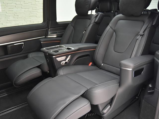 Vクラス V220d アバンギャルド ロング AMGライン OP223 EXCP パノラマSR AMG19inAW 黒革 ブルメスター 1/2列目シートH 2列目ベンチレーター レーダーセーフティPKG 360°カメラ メモリー付パワーシート ACC 禁煙(11枚目)