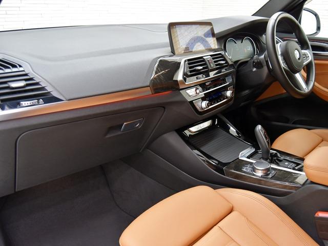 Ｘ３ ｘＤｒｉｖｅ　２０ｄ　Ｍスポーツハイラインパッケージ　２０ｉｎＡＷ　コニャックレザー　前後シートＨ　サラウンドビューカメラ　ヘッドアップＤ　ＭエアロダイナミクスＰＫＧ　Ｐアシスト＋　ドライビングアシスト＋　オートマチックテールゲート　コンフォートアクセス（8枚目）