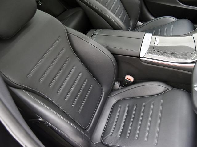 Ｃクラス Ｃ２００アバンギャルド　ＡＭＧライン　ＯＰ１３１　レザーＥＸＣＰ　パノラマＳＲ　リアアクスルステアリング　ベーシックＰＫＧ　ヘッドアップＤ　黒革　ＦシートＨ　ＡＭＧ１８ｉｎＡＷ　３６０°カメラ　メモリー付パワーシート　パワーテールゲート（10枚目）