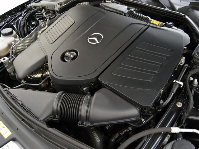 Ｃクラス Ｃ２００アバンギャルド　ＡＭＧライン　ＯＰ１３１　レザーＥＸＣＰ　パノラマＳＲ　リアアクスルステアリング　ベーシックＰＫＧ　ヘッドアップＤ　黒革　ＦシートＨ　ＡＭＧ１８ｉｎＡＷ　３６０°カメラ　メモリー付パワーシート　パワーテールゲート（25枚目）