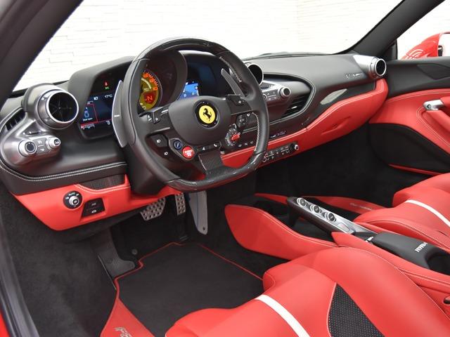 Ｆ８トリブート ベースグレード　Ｆ１　ＯＰ４９８　カーボンファイバーＦスポイラー／アウターシルカバー／ＬＥＤ付ステアリングホイール　サスペンションリフター　２０ｉｎＡＷ　前後Ｐカメラ　アダプティブＦライトシステム　イエローキャリパー（12枚目）