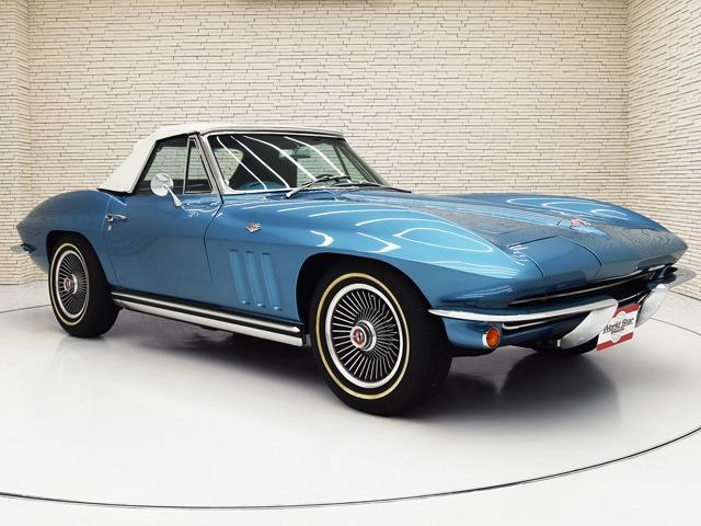 シボレーコルベット スティングレー C2 1965年モデル 15inAW マリーナブルーインテリア 白革 ホワイトレザールーフライニング ウッドステアリング シガーソケット 禁煙(3枚目)