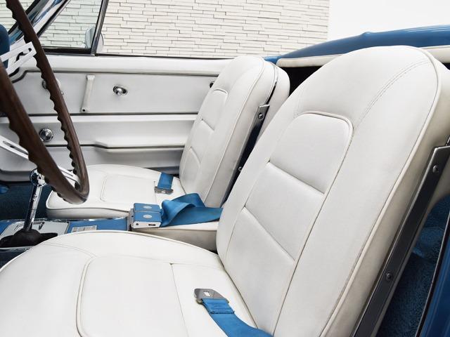 シボレーコルベット スティングレー C2 1965年モデル 15inAW マリーナブルーインテリア 白革 ホワイトレザールーフライニング ウッドステアリング シガーソケット 禁煙(12枚目)