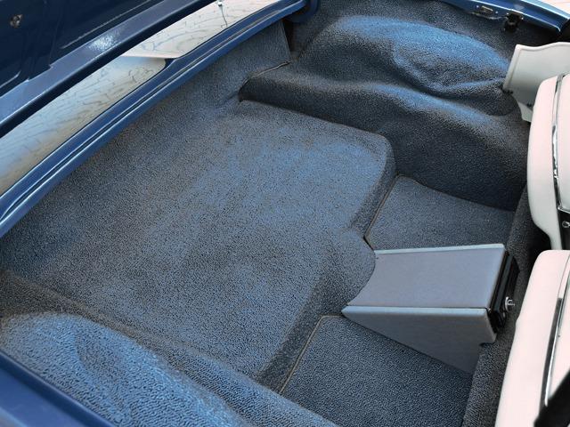 シボレーコルベット スティングレー C2 1965年モデル 15inAW マリーナブルーインテリア 白革 ホワイトレザールーフライニング ウッドステアリング シガーソケット 禁煙(26枚目)