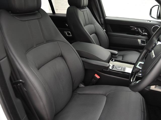 レンジローバー ヴォーグ　ＯＰ２４０　電動サイドステップ　２２ｉｎＡＷ　ブラックエクステリアパック　パノラマＳＲ　ドライバーアシストパック　エボニーレザー　メリディアン　アンビエントライト　３ゾーンＡＣ　ブラインドスポット（10枚目）