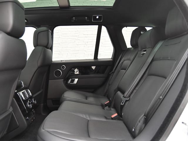 レンジローバー ヴォーグ　ＯＰ２４０　電動サイドステップ　２２ｉｎＡＷ　ブラックエクステリアパック　パノラマＳＲ　ドライバーアシストパック　エボニーレザー　メリディアン　アンビエントライト　３ゾーンＡＣ　ブラインドスポット（12枚目）