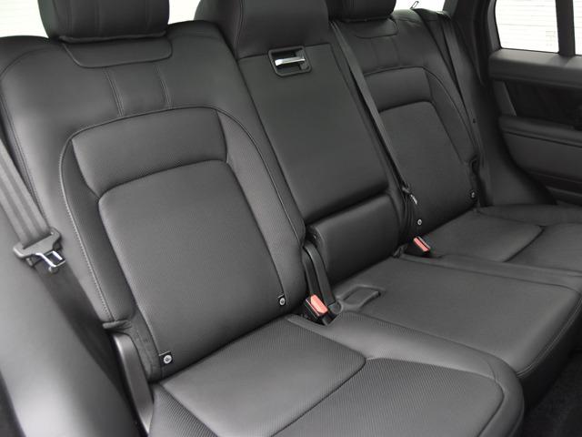 レンジローバー ヴォーグ　ＯＰ２４０　電動サイドステップ　２２ｉｎＡＷ　ブラックエクステリアパック　パノラマＳＲ　ドライバーアシストパック　エボニーレザー　メリディアン　アンビエントライト　３ゾーンＡＣ　ブラインドスポット（13枚目）