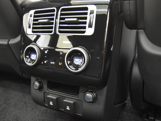 レンジローバー ヴォーグ　ＯＰ２４０　電動サイドステップ　２２ｉｎＡＷ　ブラックエクステリアパック　パノラマＳＲ　ドライバーアシストパック　エボニーレザー　メリディアン　アンビエントライト　３ゾーンＡＣ　ブラインドスポット（19枚目）