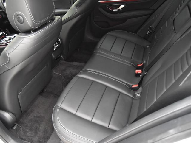 Eクラスステーションワゴン E220dステーションワゴンアバンギルドAMGライン エクスクルーシブPKG AMG19inAW 黒革 前後シートH ブルメスター エアバランスPKG レーダーセーフティPKG 360°カメラ パワーテールゲート メモリー付パワーシート ヘッドアップD(12枚目)