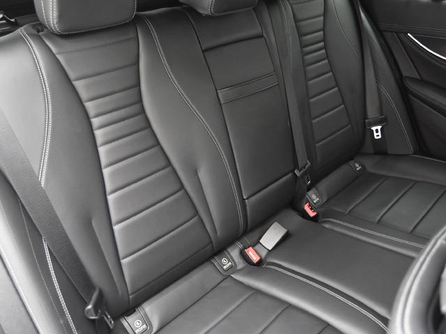 Eクラスステーションワゴン E220dステーションワゴンアバンギルドAMGライン エクスクルーシブPKG AMG19inAW 黒革 前後シートH ブルメスター エアバランスPKG レーダーセーフティPKG 360°カメラ パワーテールゲート メモリー付パワーシート ヘッドアップD(13枚目)