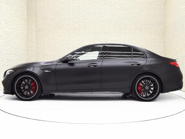 Cクラス C63 S E パフォーマンス AMGカーボンPKG OP106 AMGパフォーマンスPKG パノラマSR 黒革 FシートH&ベンチレーター ブルメスター AMGカーボンファイバーインテリアトリム レーダーセーフティPKG AMG20inAW ACC(6枚目)