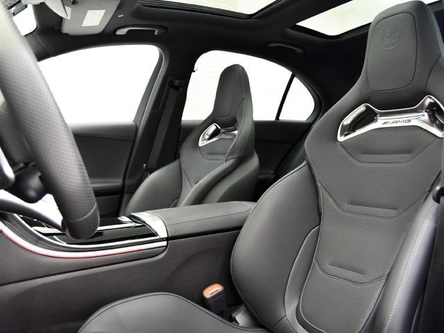 Cクラス C63 S E パフォーマンス AMGカーボンPKG OP106 AMGパフォーマンスPKG パノラマSR 黒革 FシートH&ベンチレーター ブルメスター AMGカーボンファイバーインテリアトリム レーダーセーフティPKG AMG20inAW ACC(9枚目)