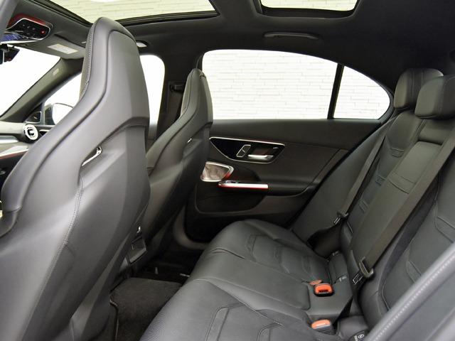 Cクラス C63 S E パフォーマンス AMGカーボンPKG OP106 AMGパフォーマンスPKG パノラマSR 黒革 FシートH&ベンチレーター ブルメスター AMGカーボンファイバーインテリアトリム レーダーセーフティPKG AMG20inAW ACC(25枚目)