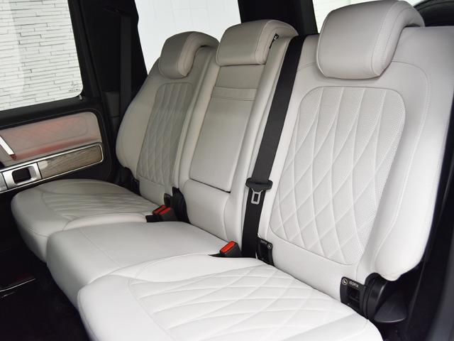 Gクラス G400d マヌファクトゥーアエディション 特別仕様車 AMGライン ラグジュアリーPKG 白革 フルレザー仕様&ダイヤモンドステッチ 前後シートH ホワイトハイグロスウッドインテリアトリム Fベンチレーター メモリー付パワーシート ACC(14枚目)