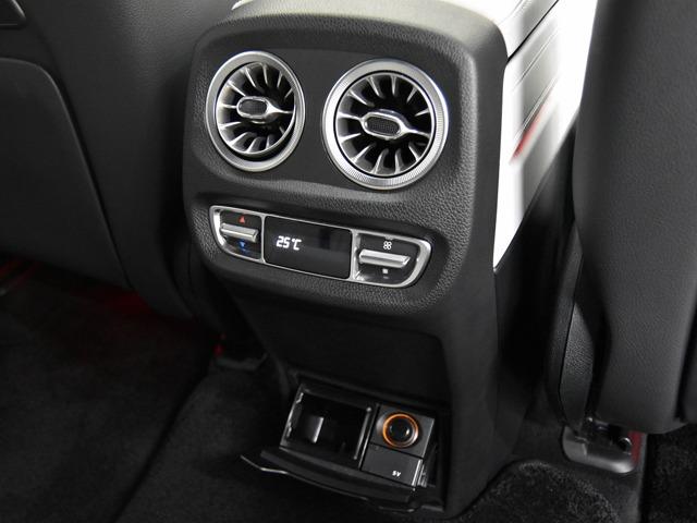 Gクラス G400d マヌファクトゥーアエディション 特別仕様車 AMGライン ラグジュアリーPKG 白革 フルレザー仕様&ダイヤモンドステッチ 前後シートH ホワイトハイグロスウッドインテリアトリム Fベンチレーター メモリー付パワーシート ACC(27枚目)