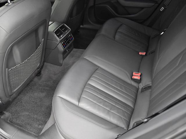 Ａ６アバント ５５ＴＦＳＩクワトロ　デビューパッケージ　リヤコンフォートＰＫＧ　ＨＤマトリクスＬＥＤヘッドライト　パワーアシストＰＫＧ　アシスタンスＰＫＧ　黒革　前後シートＨ　サラウンドビューカメラ　２０ｉｎＡＷ　メモリー付パワーシート　ＭＭＩナビＴＶ（12枚目）