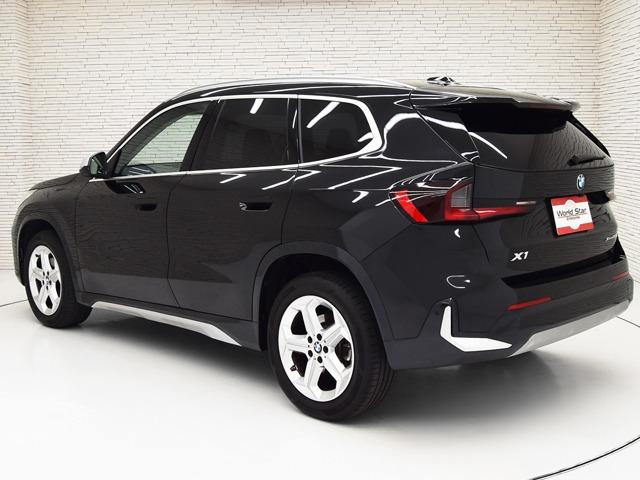Ｘ１ ｘＤｒｉｖｅ　２０ｉ　ｘライン　黒革　ＦシートＨ　サラウンドビューカメラ　ヘッドアップＤ　オートマチックテールゲート　ＡＣＣ　ドライビングアシストプロフェッショナル　コンフォートアクセス　Ｐアシスト＋　メモリー付パワーシート　禁煙（2枚目）