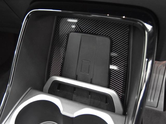 Ｘ１ ｘＤｒｉｖｅ　２０ｉ　ｘライン　黒革　ＦシートＨ　サラウンドビューカメラ　ヘッドアップＤ　オートマチックテールゲート　ＡＣＣ　ドライビングアシストプロフェッショナル　コンフォートアクセス　Ｐアシスト＋　メモリー付パワーシート　禁煙（18枚目）