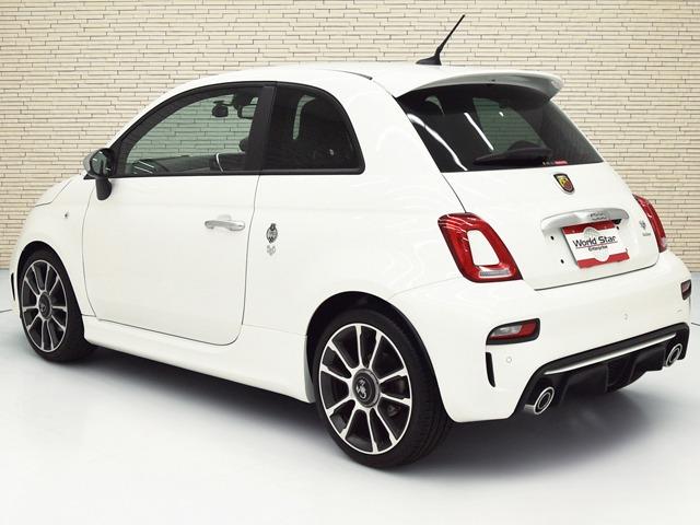 アバルト595 ツーリズモ レッドレザーシート レザーステアリング 17inAW カロッツェリアナビTV バイキセノンヘッドライト Rパークセンサー 禁煙 ドラレコ(2枚目)