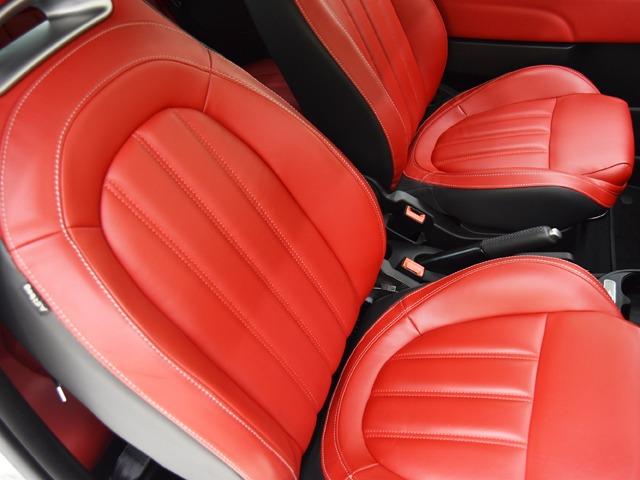 アバルト595 ツーリズモ レッドレザーシート レザーステアリング 17inAW カロッツェリアナビTV バイキセノンヘッドライト Rパークセンサー 禁煙 ドラレコ(10枚目)